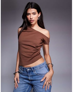 ASOS DESIGN jersey twill off shoulder topp i brun