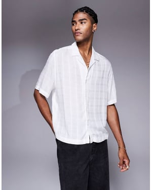 ASOS DESIGN boxy revere genomskinlig skjorta med rutigt mönster i vitt