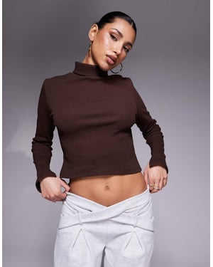 ASOS DESIGN ribbad åtsittande långärmad polotröja i choklad