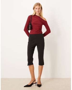 ASOS DESIGN slinky enaxlad långärmad topp i burgundy