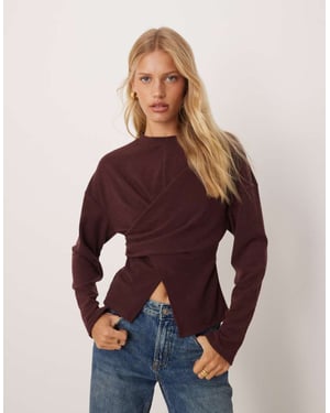 ASOS DESIGN texturerad omslag med lång ärm i burgundröd
