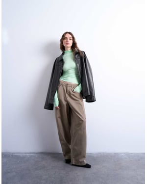 Topshop byxor med sömdetaljer och trompetben i svampfärg