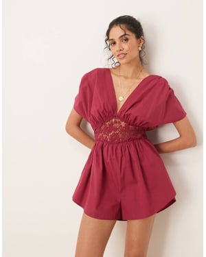 ASOS DESIGN V-ringad spetstopp med midja i vinröd