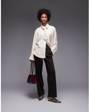 ASOS DESIGN satin stor skjorta med slips i stensort