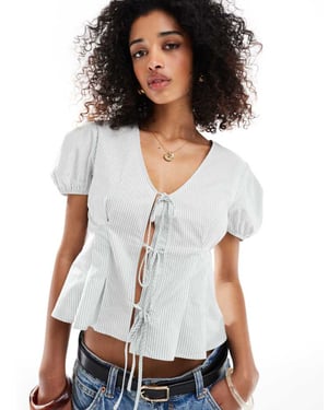 ASOS DESIGN knyt-fram puffärmad topp i randig mönster