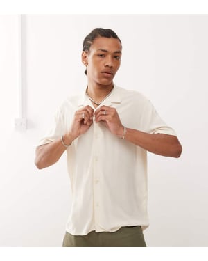 Reclaimed Vintage short sleeve boxy revere shirt in ecru viscose