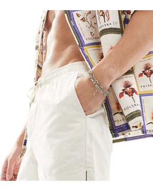 Reclaimed Vintage chino short in ecru