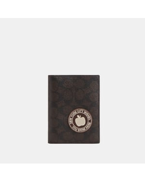 Passport Card Case In Signature Canvas With Patches