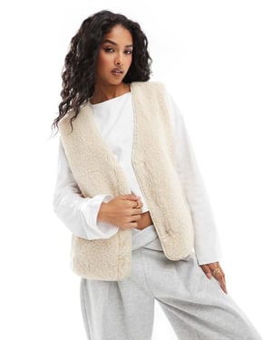 Object teddy fleece sleeveless jacket in cream