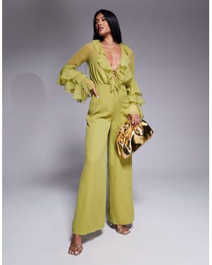 ASOS DESIGN långärmad jumpsuit med volanger och knytdetalj i olivgrön