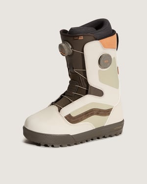 Aura Pro Snowboard Boots