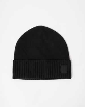 Akaio R Logo Detail Beanie in Black