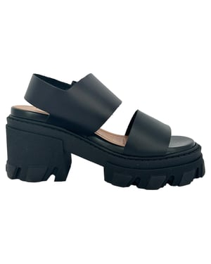 Ganni Cleated High Heels Sandaler i svart läder