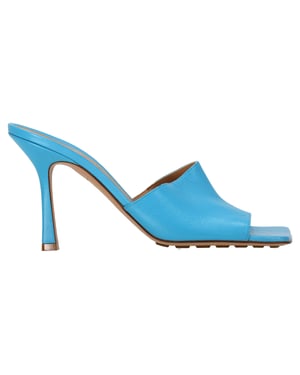 Bottega Veneta stretch muiltjes met hak in blauw lamsleer