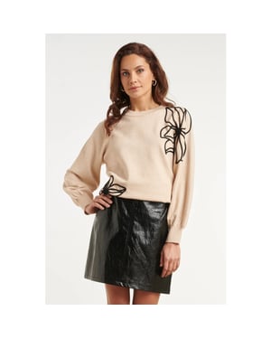 Smashed Lemon Beige gebreide trui met grote zwarte bloemappliqués |
