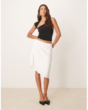 Abercrombie & Fitch draperad asymmetrisk nederdel i creme