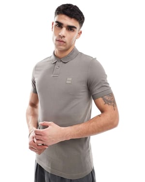BOSS Orange Passenger ikonlogga slim fit pikétröja i brunt