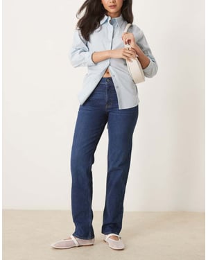 Abercrombie & Fitch mid-rise raka jeans i mörk tvätt