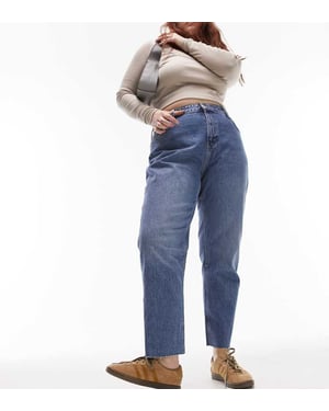 Topshop Curve beskuren midjehöjd raka jeans med råa fållar i mellanblå