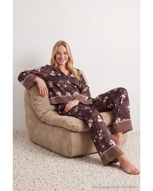 TRENDYOLMİLLA Dam Flerfärgad Blommig Lång, Regular fit Pyjamas- Set