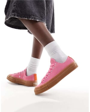 Converse Chuck 70 Ox trainers in pink with gum sole