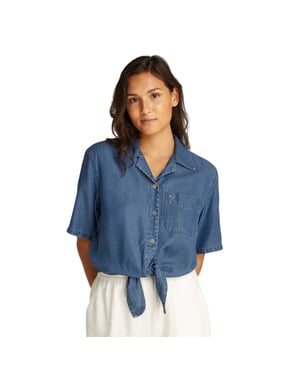 Tommy Jeans Cropped chambray-shirt met geknoopte zoom voor dames (Medium Blauw)