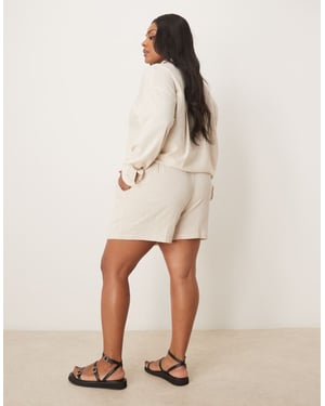 ASOS DESIGN Curve relaxed dad shorts with linen in stone