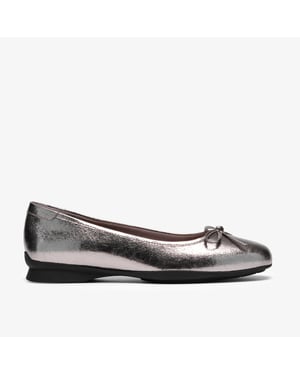 Jazmynn Bow Pewter Metallic Shoes