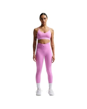 Nike Indy Light Support sportbeha voor dames (Magenta)