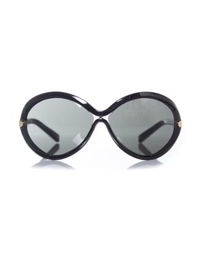 Black oval sunglasses