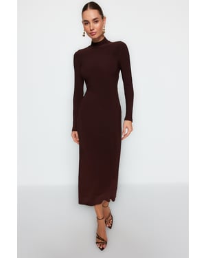TRENDYOLMİLLA Dames Bruin Effen Maxi Lang Avond / Dagelijks Bodycon Jurken