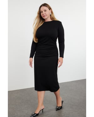 Trendyol Curve Dames Zwart Effen Maxi Lang Casual Recht Grote maten Jurk