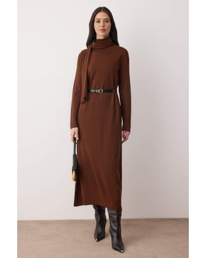 Trendyol Modest Dames Bruin Effen Maxi Lang Casual Recht Modest Jurken