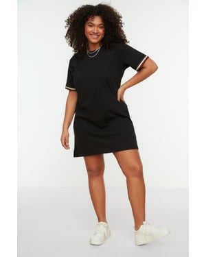 Trendyol Curve Dam Svart Enfärgad Kort / Mini Kort Casual Rak Plus size Klänning