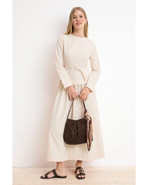 Trendyol Modest Dames Beige Effen Maxi Lang Casual Skater Modest Jurken