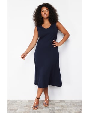 Trendyol Curve Dames Donkerblauw Effen Midi Mouwloos Casual A-lijn Grote maten Jurk