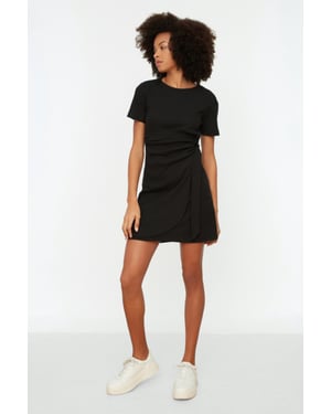 TRENDYOLMİLLA Dames Zwart Effen Kort / Mini Kort Casual Bodycon Jurken