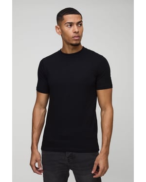 Essential Muscle Fit Crew Neck T-Shirt