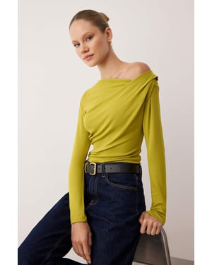 TRENDYOLMİLLA Dames Groen Effen Lang Getailleerd Blouses