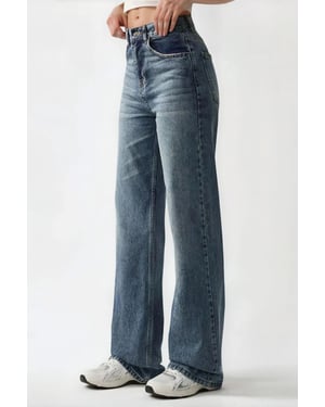 High waist jeans met rechte pijpen