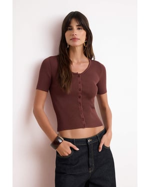 TRENDYOLMİLLA Dames Bruin Effen Kort Getailleerd Blouses