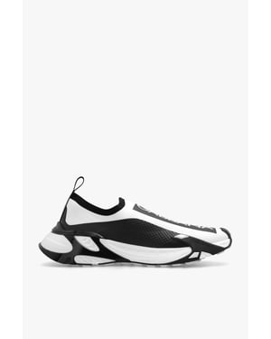 Sneakers with logo