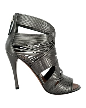 Alaïa Cage Wave Stilletto in Silver Leather