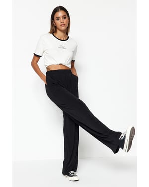 TRENDYOLMİLLA Dames Zwart Effen Wijde pijp Normale taille Broeken