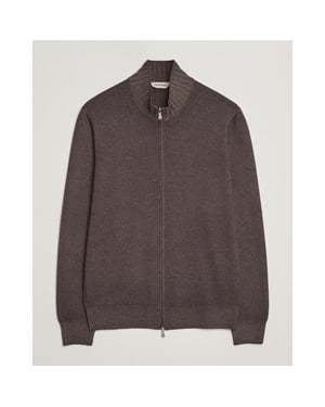 Gran Sasso 57144-19588