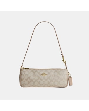Zadi Shoulder Bag In Signature Canvas