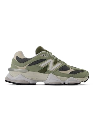 Men's New Balance 9060 Trainers in GARTER SNAKE