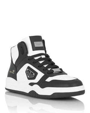 Mid-Top Sneakers Street