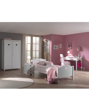 Lucevi amori bed + lattenbodem + nachtkastje + 2 deurs kleerkast + bureau -