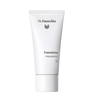 Dr. Hauschka natuurlijke foundation voor een vlekkeloze teint